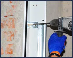 Neighborhood Garage Door Rockaway Park, NY 347-846-0791 - side-door-repair-t-22-gr-23m